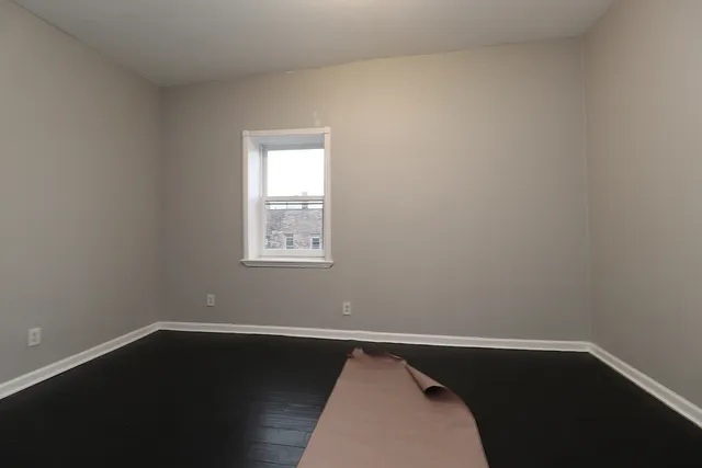 $1,800 | 266 East Cass Street, Unit 2N, Joliet, IL 60432