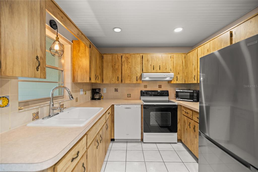 8637 Southwest 97th Lane Road, Unit A Ocala, FL 34481 - Photo 10 of 23