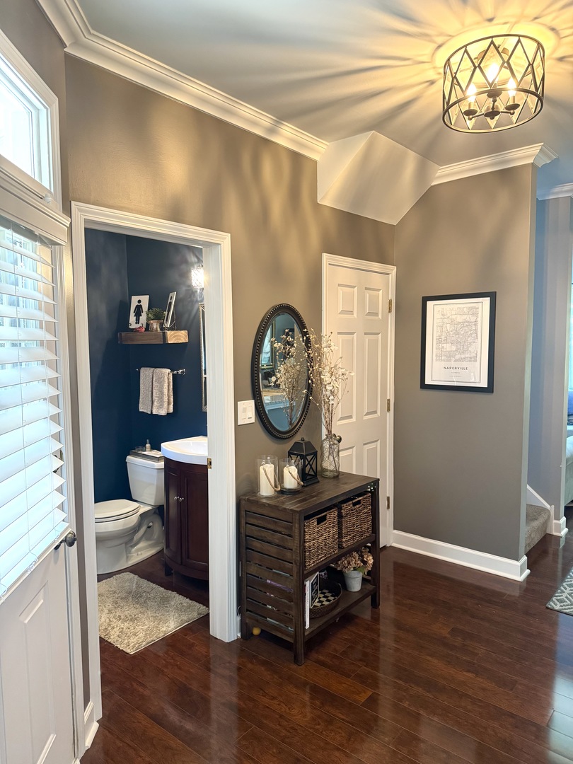 2827 White Thorn Circle Naperville, IL 60564 - Photo 4 of 26 a living room with furniture and a window