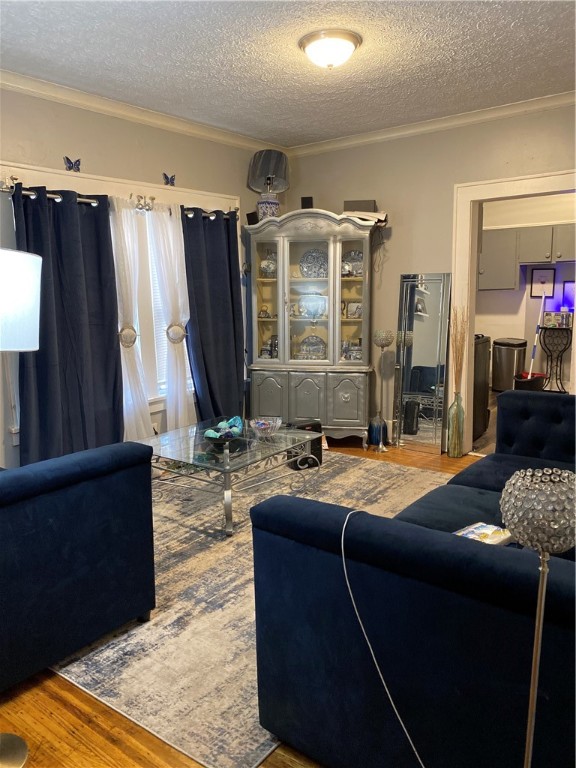 87 Thurston Road Rochester, NY 14619 - Photo 15 of 17