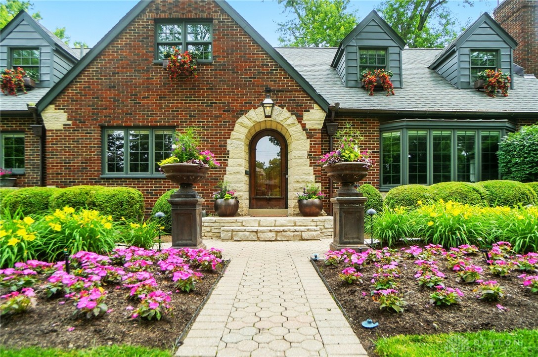 51 Forrer Road Dayton, OH 45419 - Photo 10 of 95