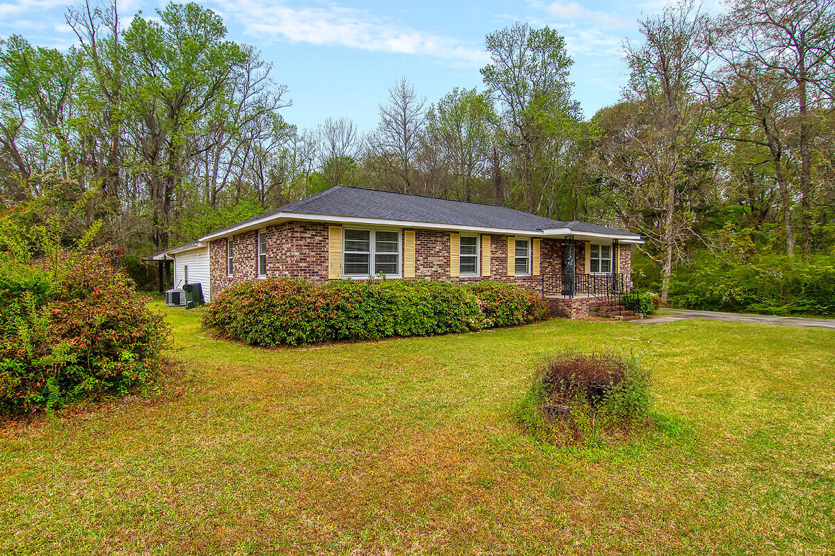 309 Beltline Road Summerville, SC 29486 - Photo 4 of 49 CREM_309 Beltine_042