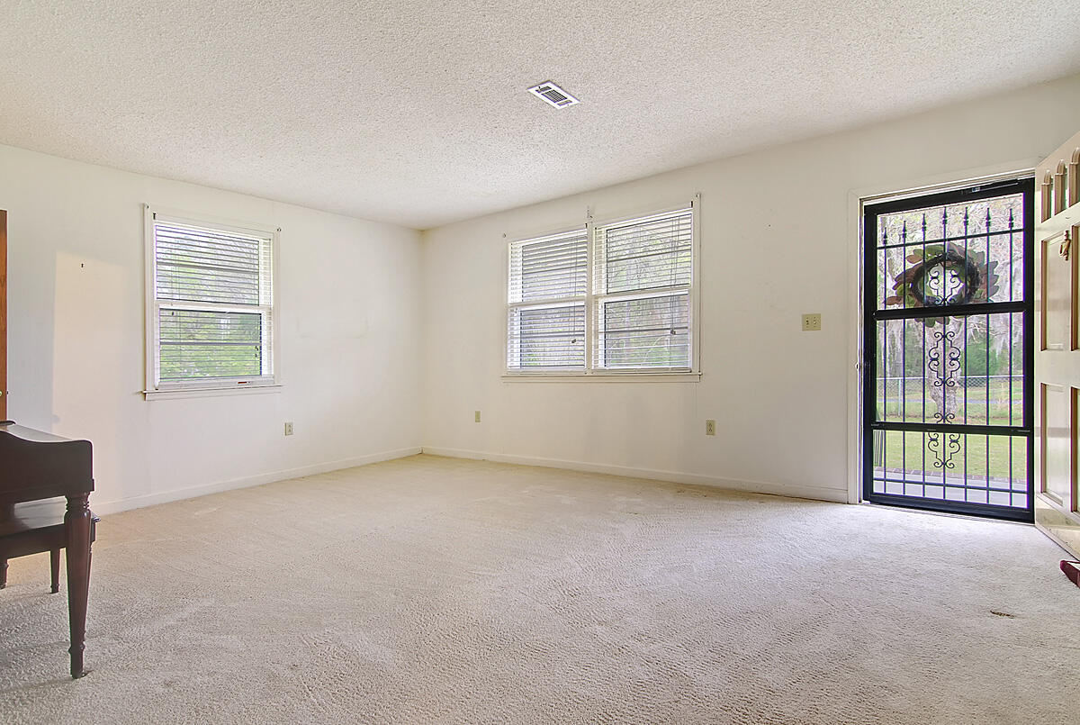 309 Beltline Road Summerville, SC 29486 - Photo 6 of 49 CREM_309 Beltine_029
