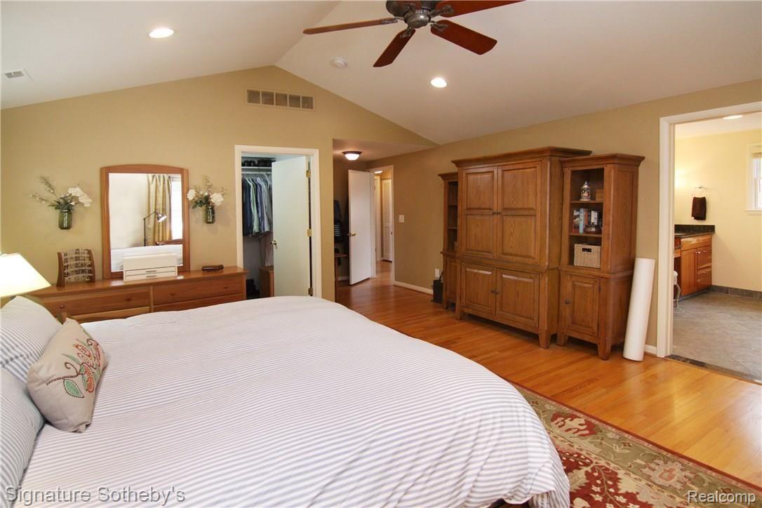 3860 Cumberland Road Berkley, MI 48072 - Photo 34 of 47 33 IMG_9217-r2.jpg
