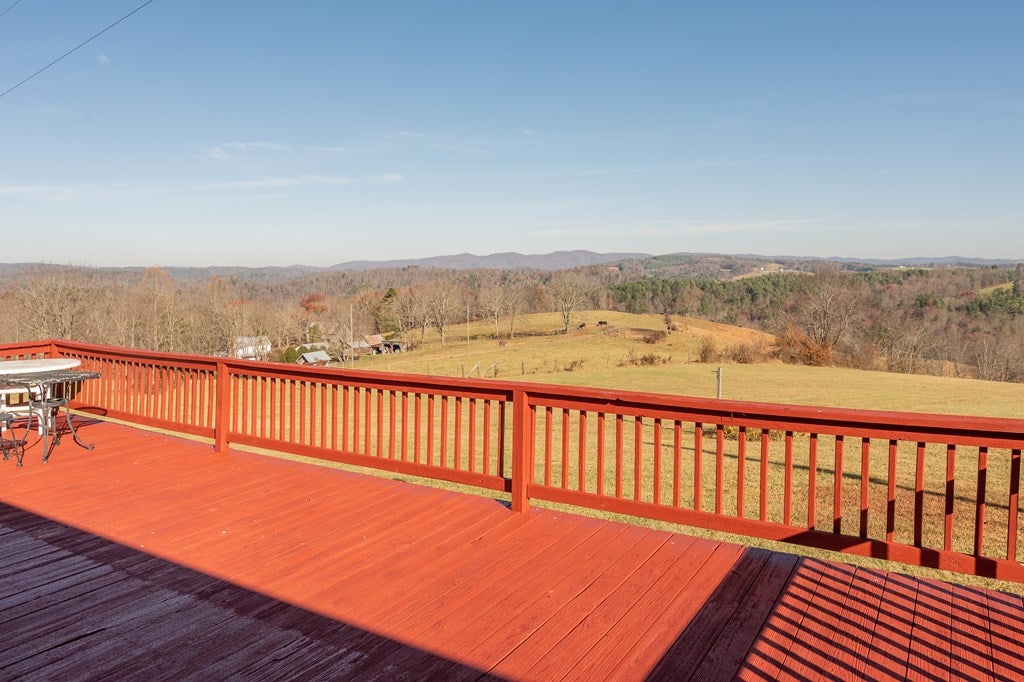 2890 Hunters Ridge Road Hillsville, VA 24343 - Photo 63 of 74 Gallery Image 63
