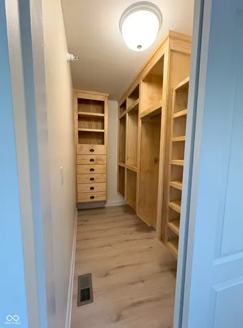 $2,200 | 949 Junction Place, Indianapolis, IN 46220