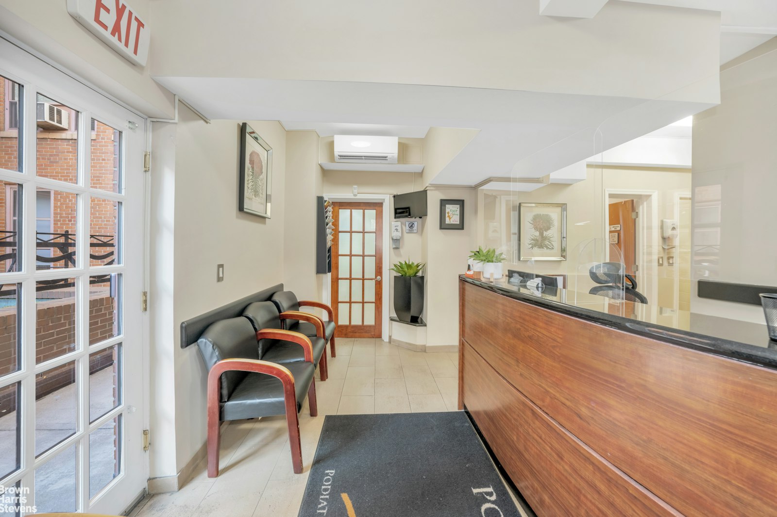 235 East 22nd Street, Unit 1EF Manhattan, NY 10010 - Photo 4 of 15 a living room with furniture and a large window