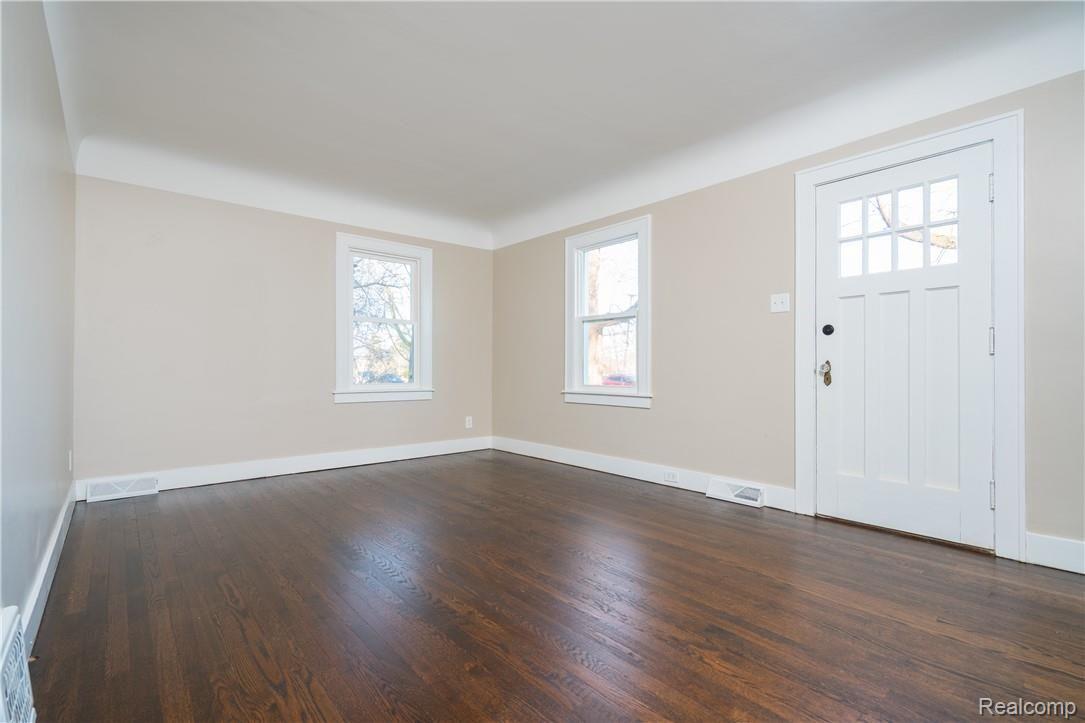 48515 Romeo Plank Road Macomb, MI 48044 - Photo 4 of 29 Rplank-5.jpg