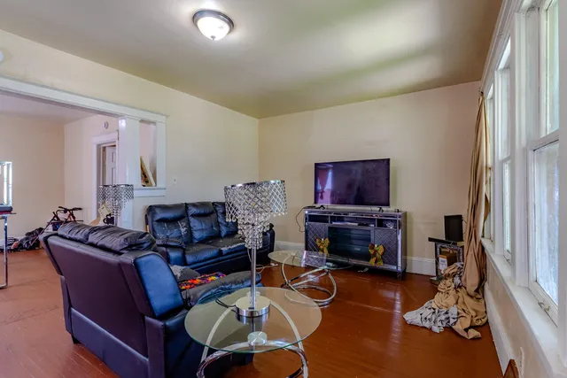 $129,900 | 4047 North 19th Street, Unit 4049, Milwaukee, WI 53209