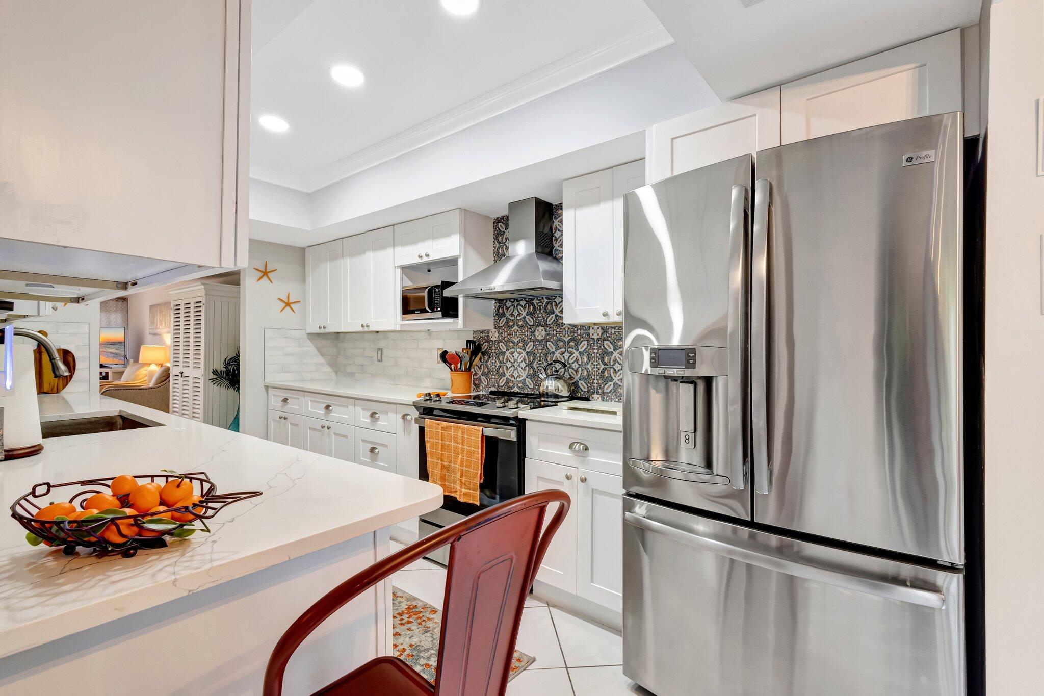 1100 Surf Road, Unit 105 Singer Island, FL 33404 - Photo 17 of 48 Kitchen