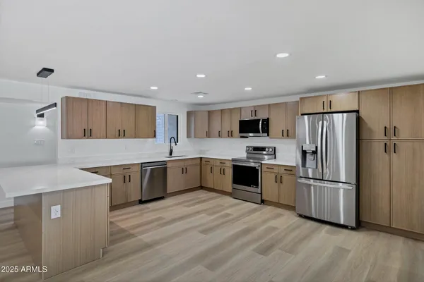 $629,900 | 1618 West Lamar Road, Phoenix, AZ 85015