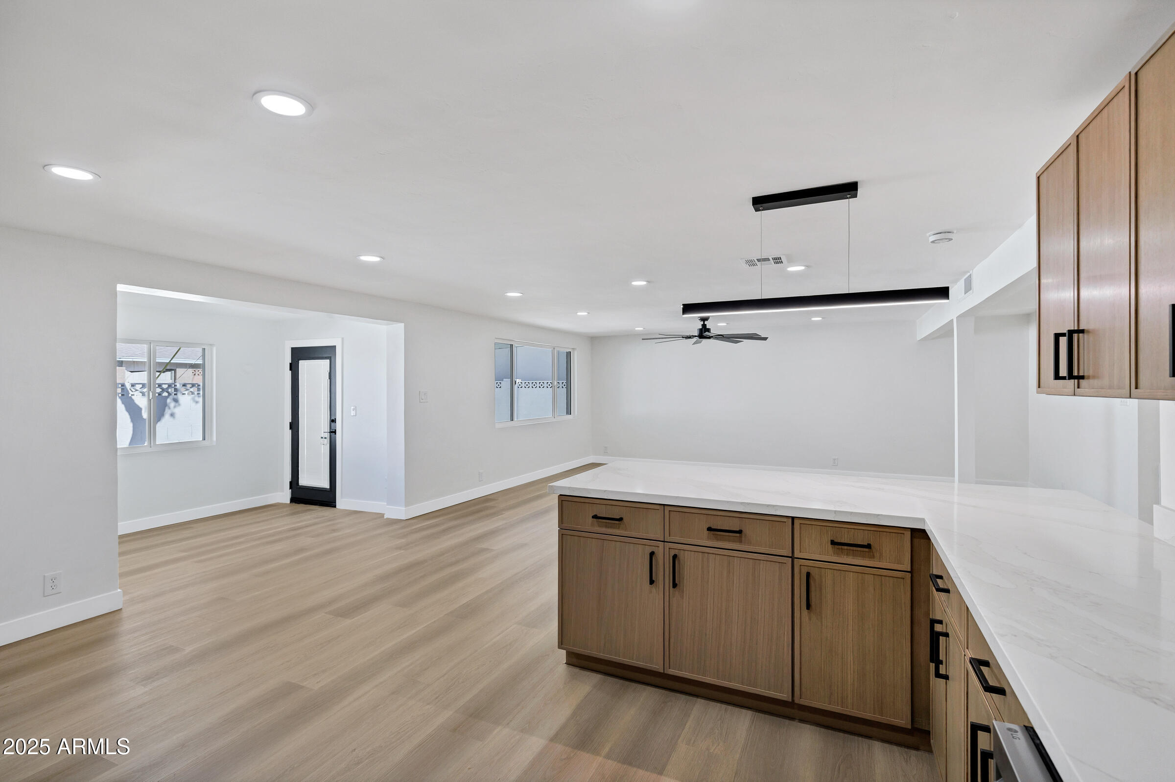 1618 West Lamar Road Phoenix, AZ 85015 - Photo 2 of 30 1618 W Lamar Rd-12