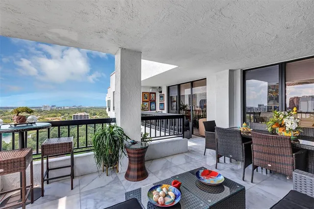 $7,995 | 530 East Central Boulevard, Unit 1901, Orlando, FL 32801