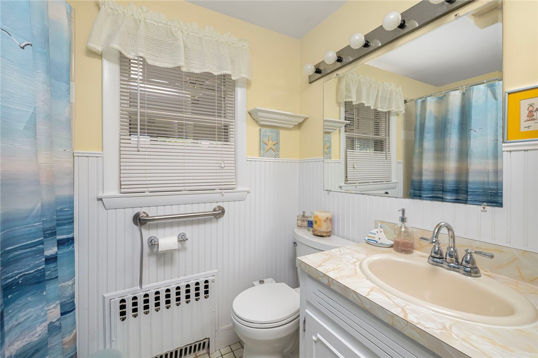 500 3rd Beach Road Middletown, RI 02842 - Photo 15 of 39