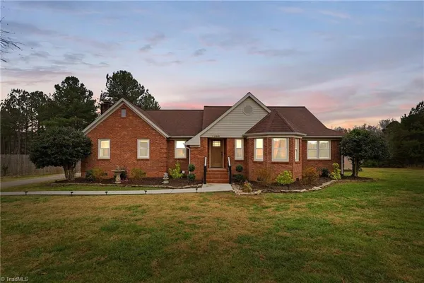 $535,000 | 7585 Dubach Road, Summerfield, NC 27358