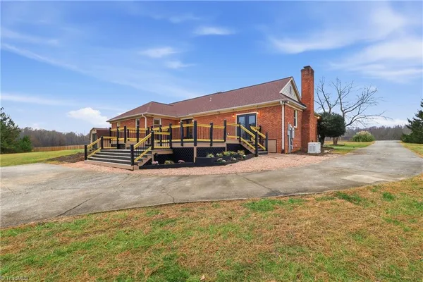 $535,000 | 7585 Dubach Road, Summerfield, NC 27358