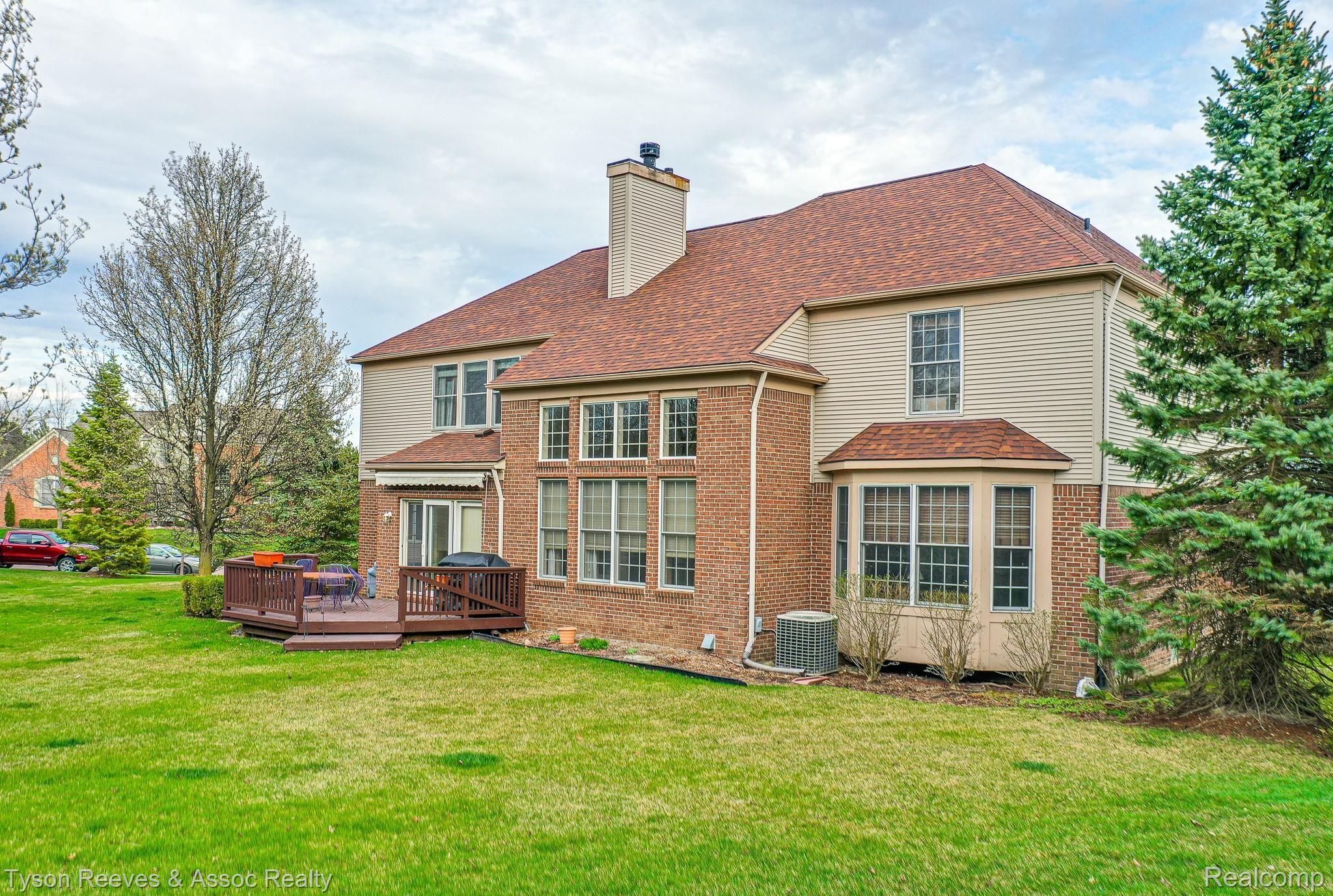 1957 Catlin Drive Rochester, MI 48306 - Photo 37 of 38 Back 2.jpg