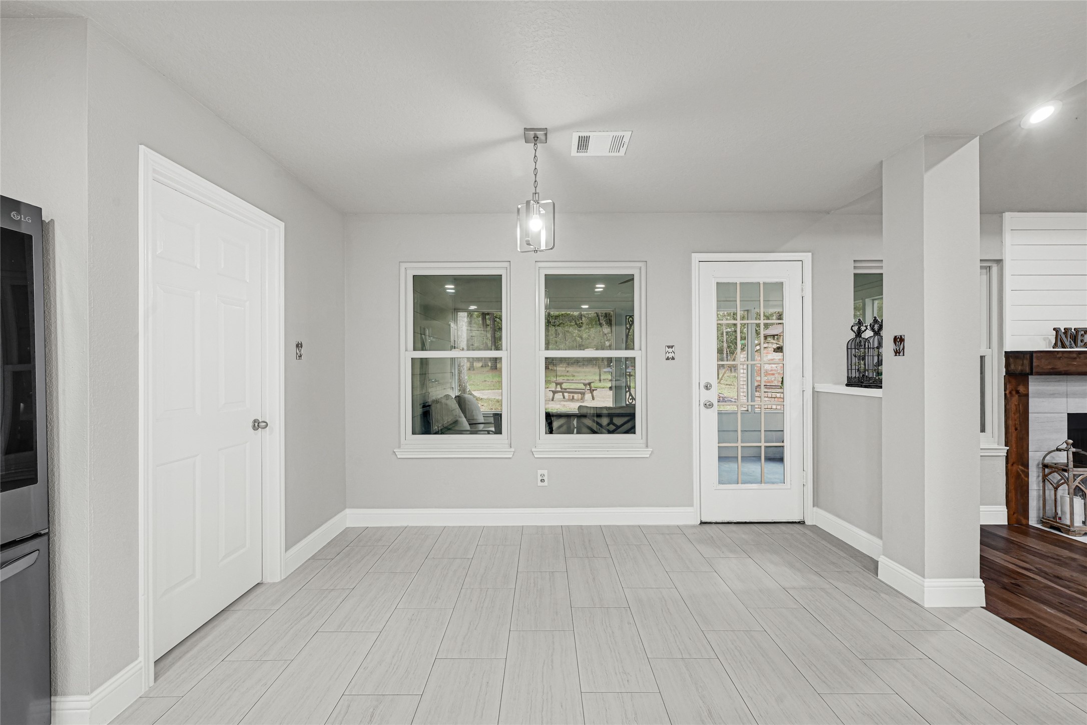 28402 Ascot Farms Road Magnolia, TX 77354 - Photo 20 of 40 Breakfast Kitchen