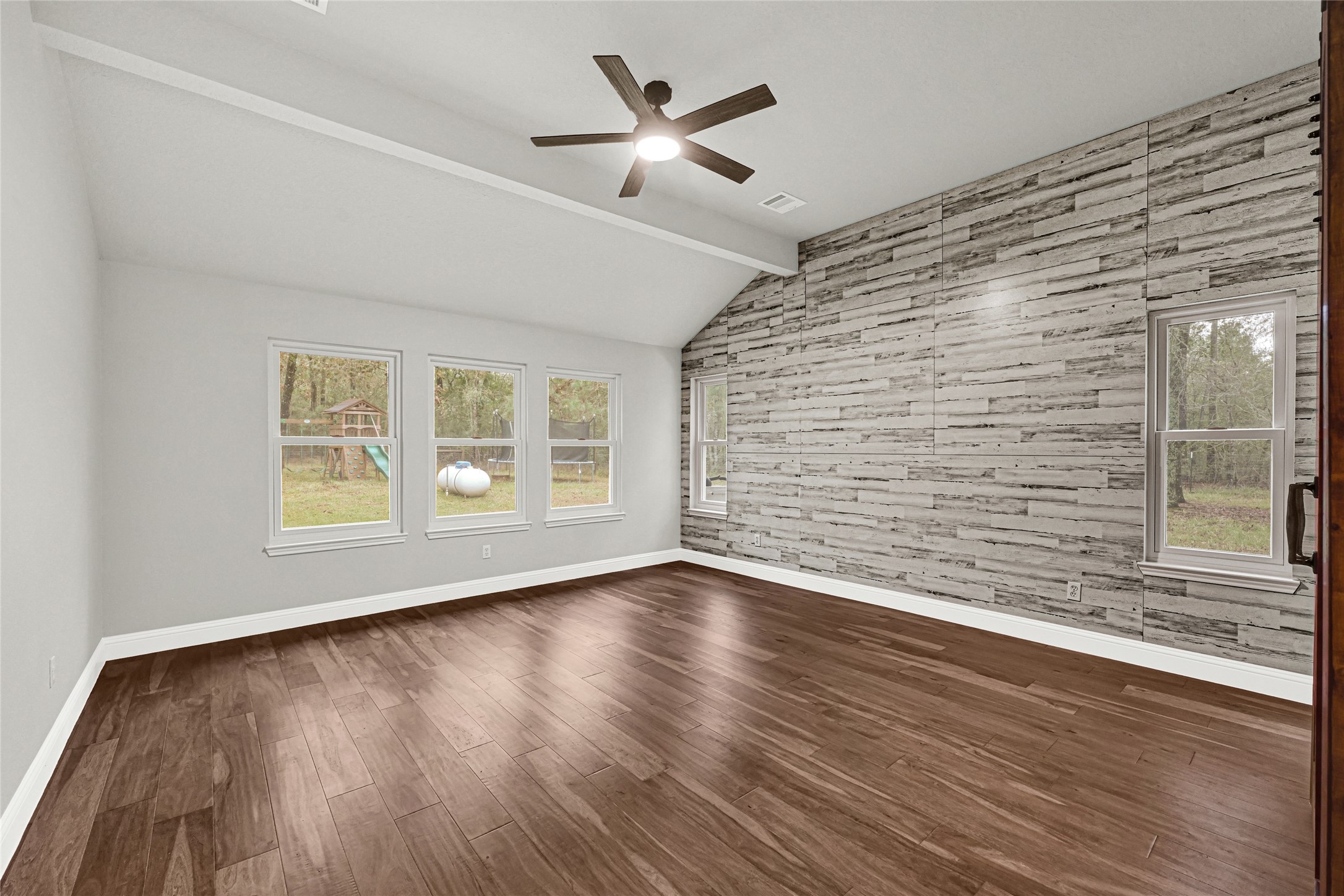 28402 Ascot Farms Road Magnolia, TX 77354 - Photo 22 of 40 Large Primary Suite