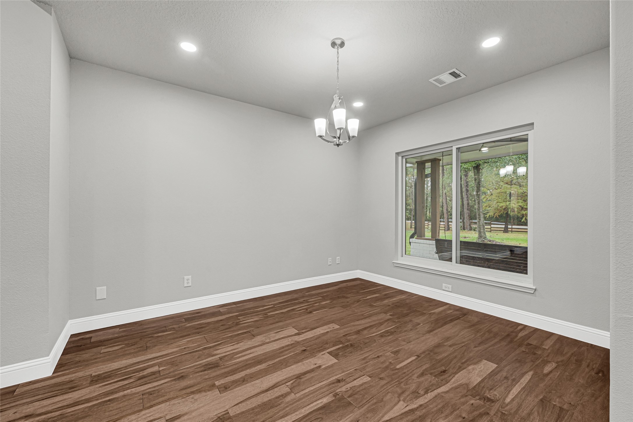 28402 Ascot Farms Road Magnolia, TX 77354 - Photo 10 of 40 Dining Area