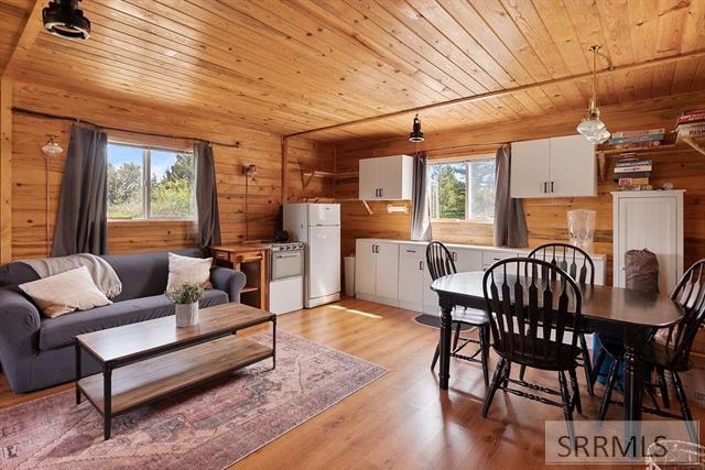 53 Squaw Creek Road Bancroft, ID 83217 - Photo 13 of 52