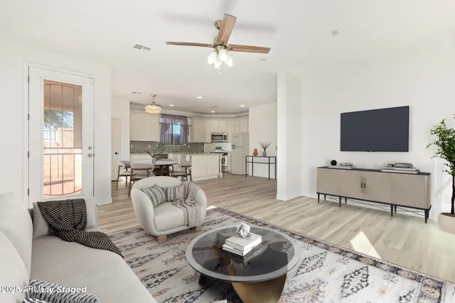 $615,000 | 3853 East Claxton Avenue, Gilbert, AZ 85297