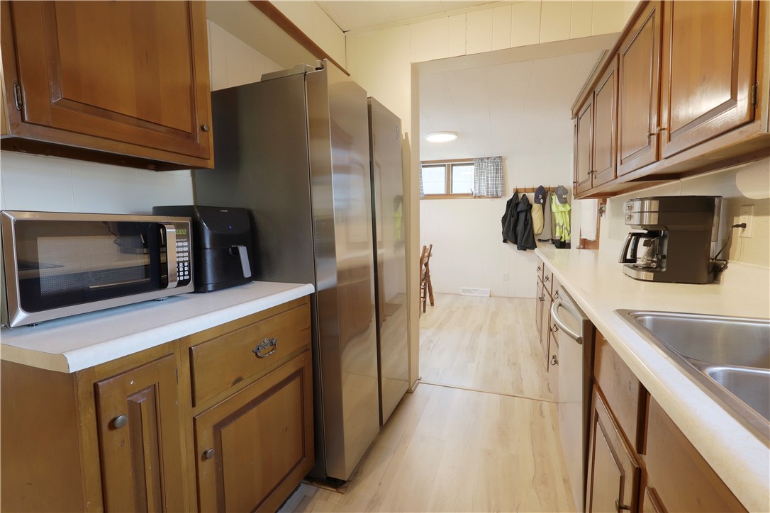 36 Munro Avenue Warren, RI 02885 - Photo 25 of 41