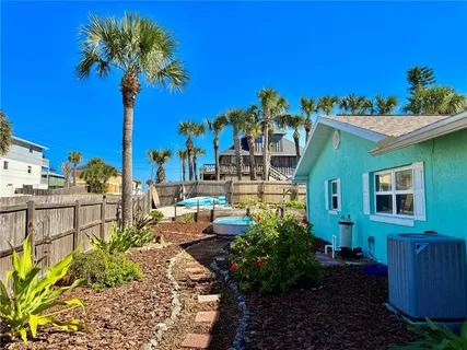 $595,000 | 1020 North Daytona Avenue, Flagler Beach, FL 32136