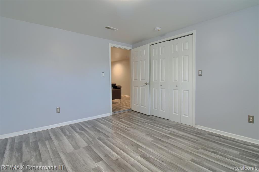 43216 Bemis Road Belleville, MI 48111 - Photo 22 of 38