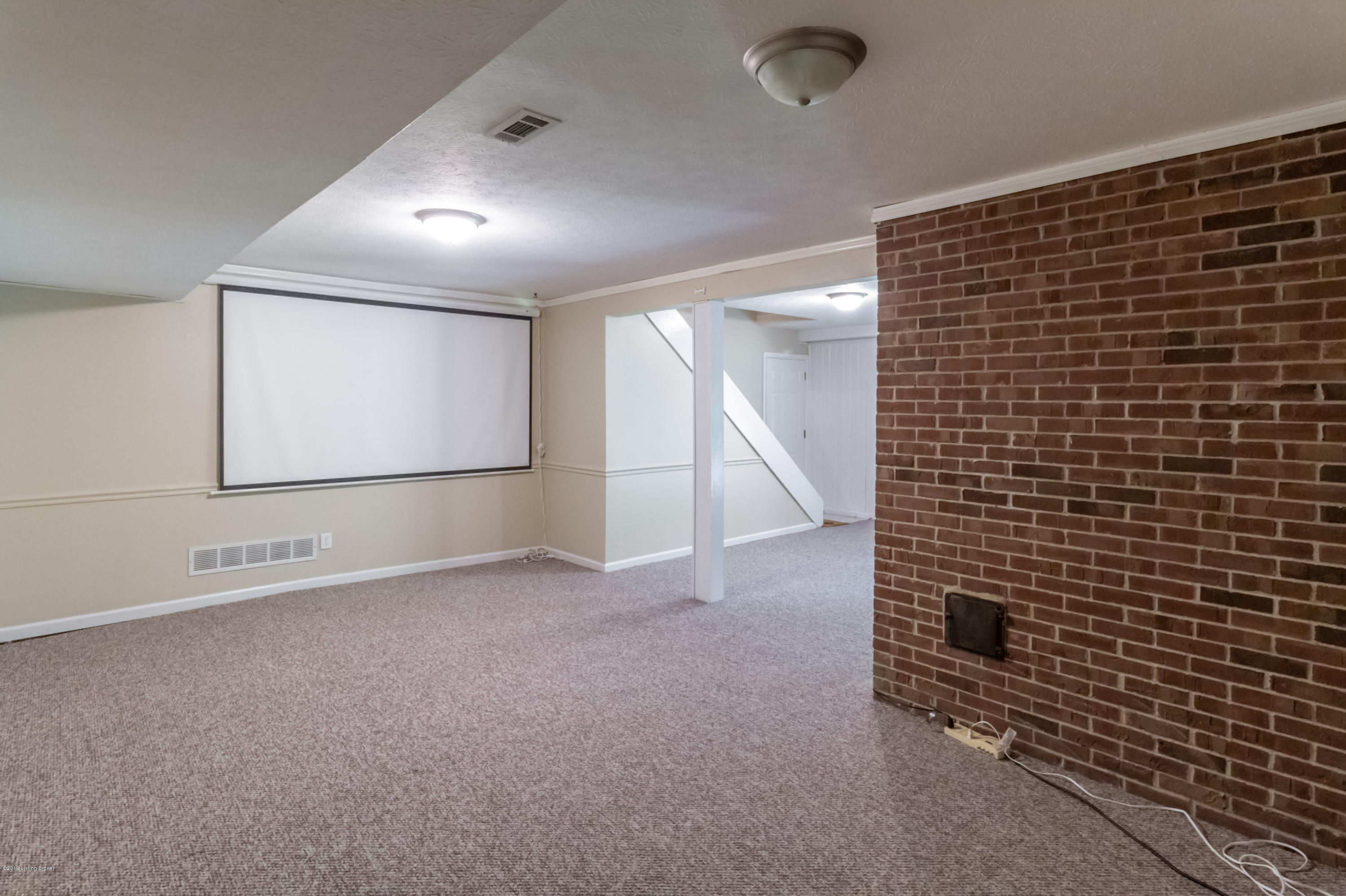 1009 Cedar Point Road La Grange, KY 40031 - Photo 32 of 45 040 20190528 0164