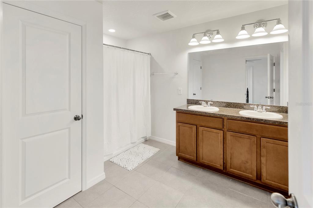 11530 Brighton Knoll Loop Riverview, FL 33579 - Photo 43 of 64