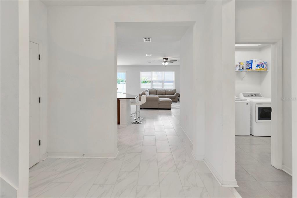 11530 Brighton Knoll Loop Riverview, FL 33579 - Photo 8 of 64