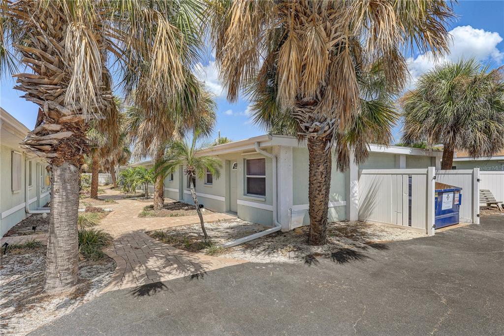 9030 Blind Pass Road, Unit C9 St. Petersburg, FL 33706 - Photo 24 of 33