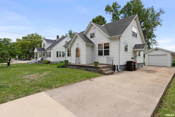 $225,000 | 216 East Tyler Street, Morton, IL 61550