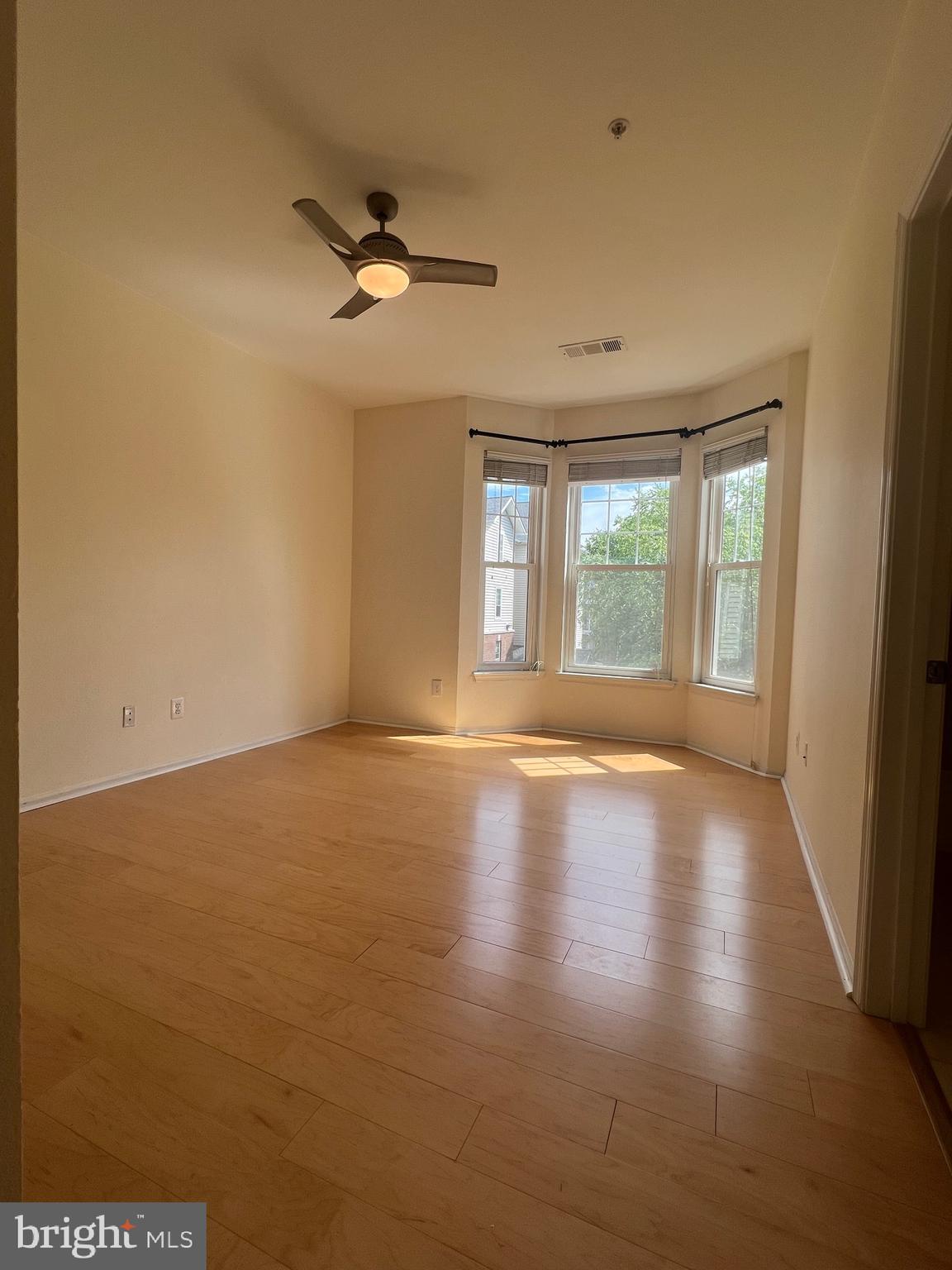 1550 Spring Gate Dr., Unit 8302 McLean, VA 22102 - Photo 26 of 40