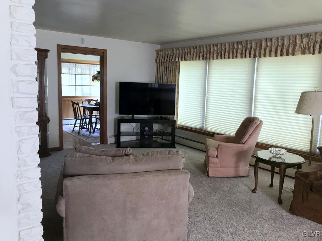 6938 Kernsville Road Orefield, PA 18069 - Photo 7 of 37 Gallery Image 7