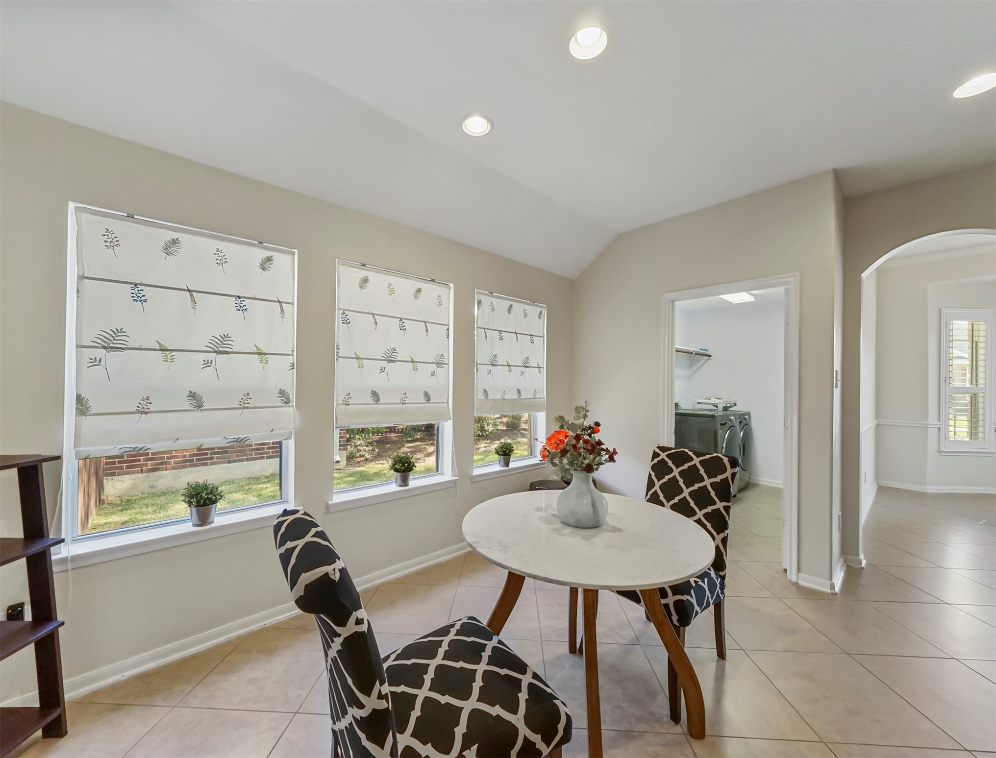 8214 Garrison Point Drive Houston, TX 77040 - Photo 6 of 37 a living room with furniture and a window