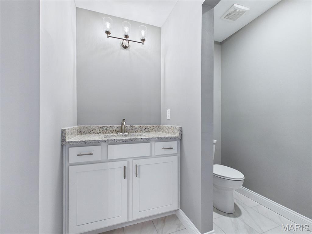 308 George Bush Boulevard Troy, IL 62294 - Photo 19 of 37