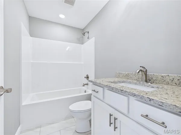 $519,900 | 308 George Bush Boulevard, Troy, IL 62294