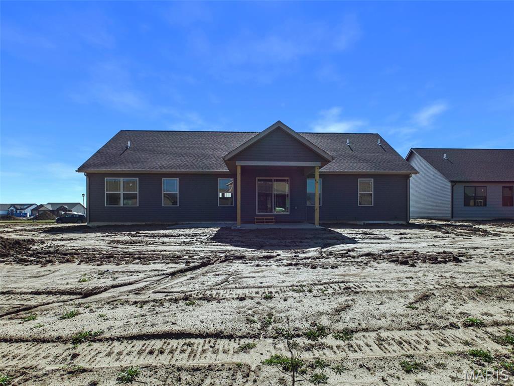 308 George Bush Boulevard Troy, IL 62294 - Photo 34 of 37