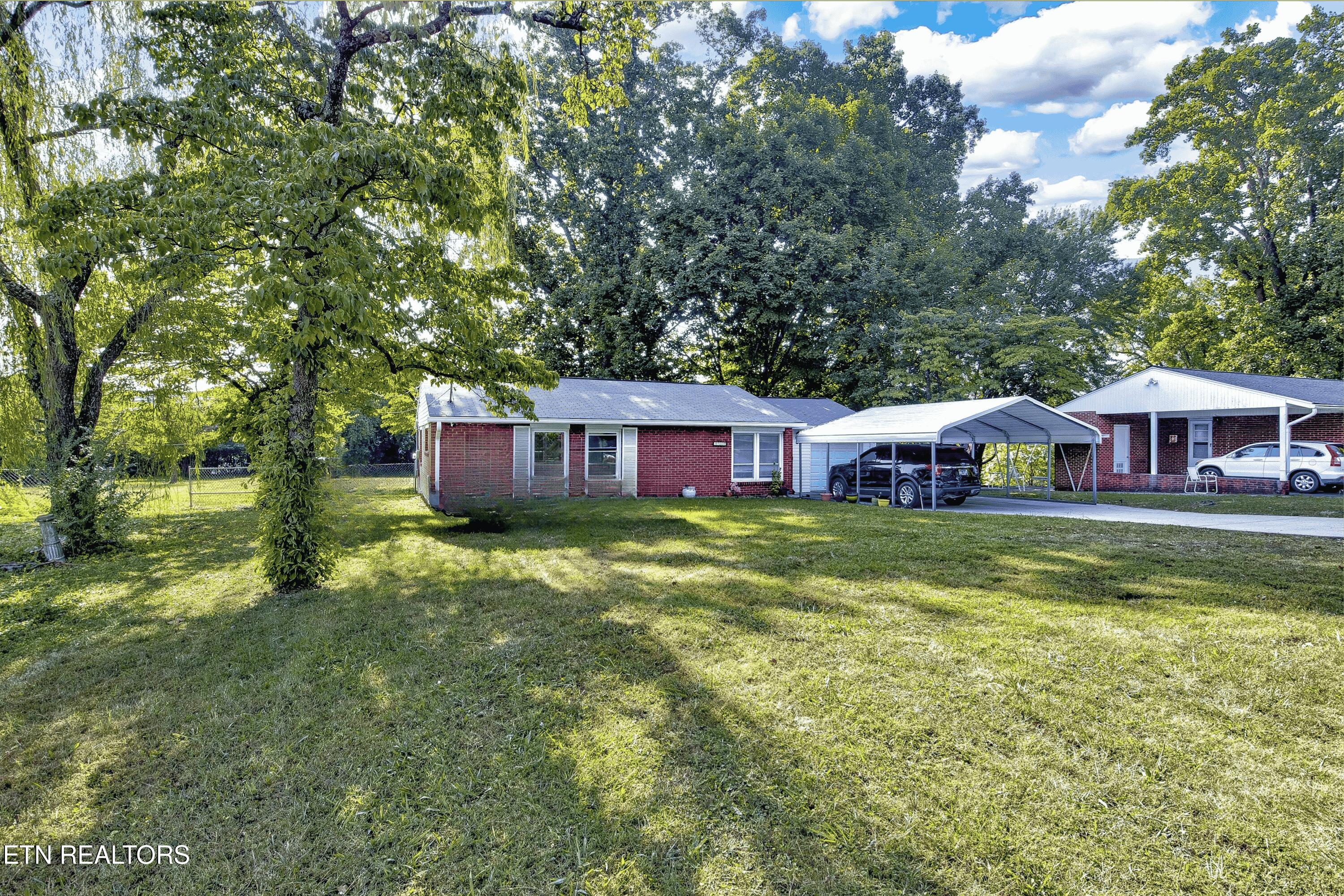 3720 Orangewood Road Northwest Knoxville, TN 37921 - Photo 3 of 25 Copy of Copy of Copy of Realtor.com