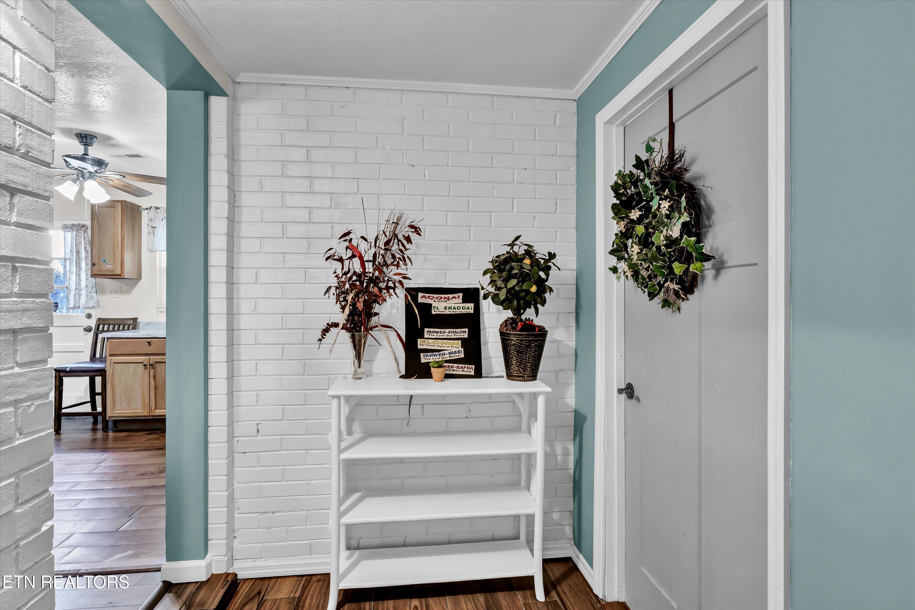 3720 Orangewood Road Northwest Knoxville, TN 37921 - Photo 4 of 25 04-3720 Orange Rd NW-4