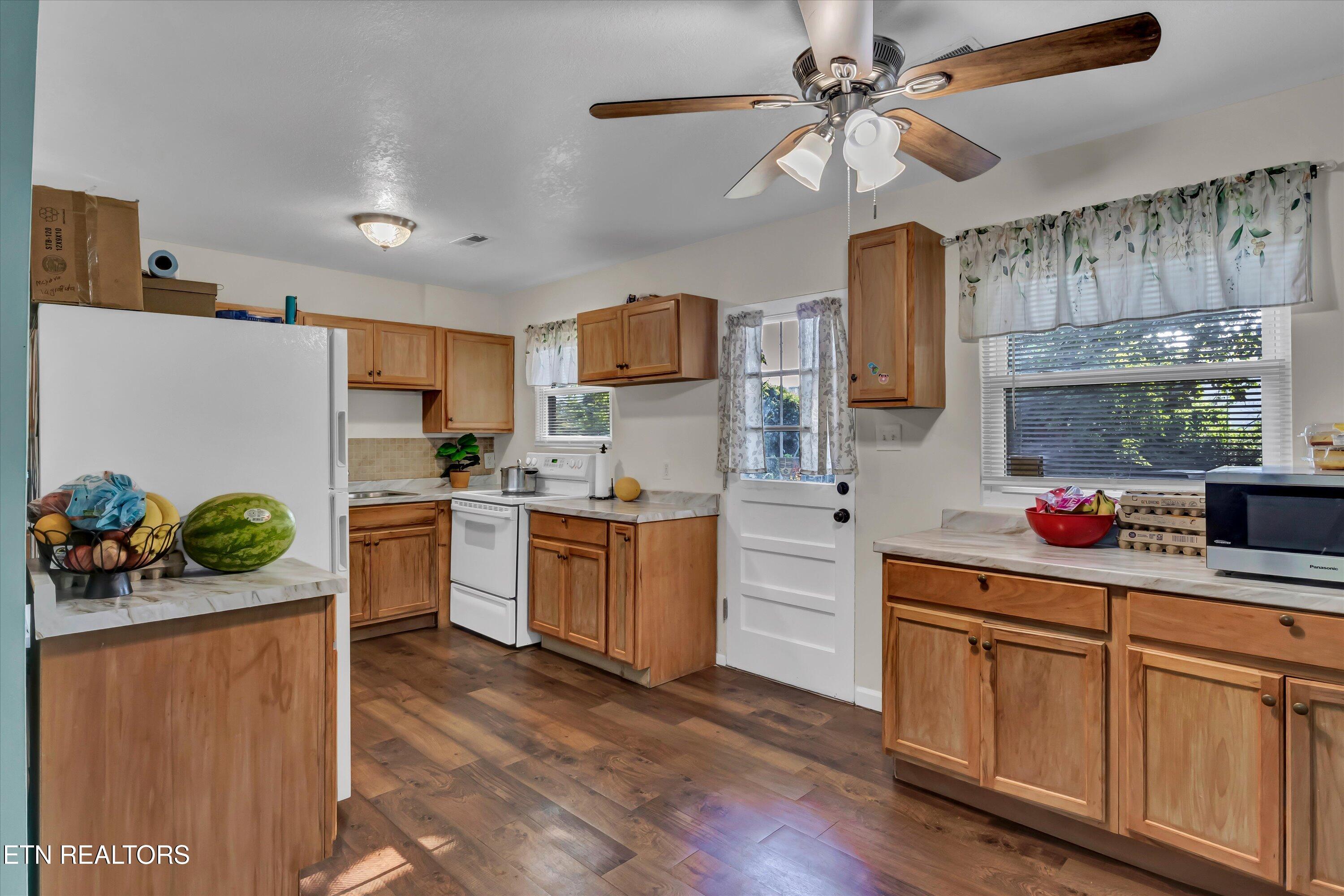 3720 Orangewood Road Northwest Knoxville, TN 37921 - Photo 10 of 25 08-3720 Orange Rd NW-8