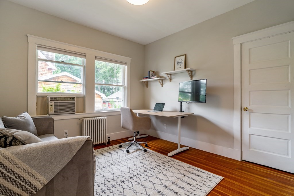 44 Temple Street Reading, MA 01867 - Photo 17 of 29