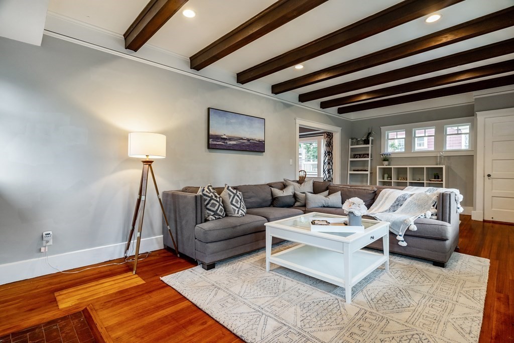 44 Temple Street Reading, MA 01867 - Photo 4 of 29
