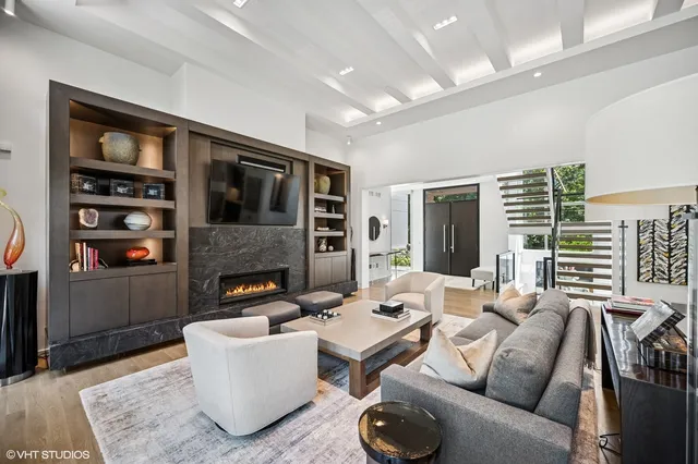 $4,250,000 | 133 Timber Lane, Glencoe, IL 60022