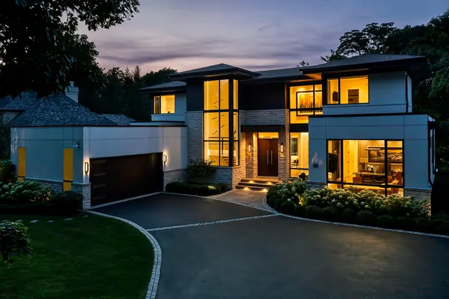 $4,250,000 | 133 Timber Lane, Glencoe, IL 60022