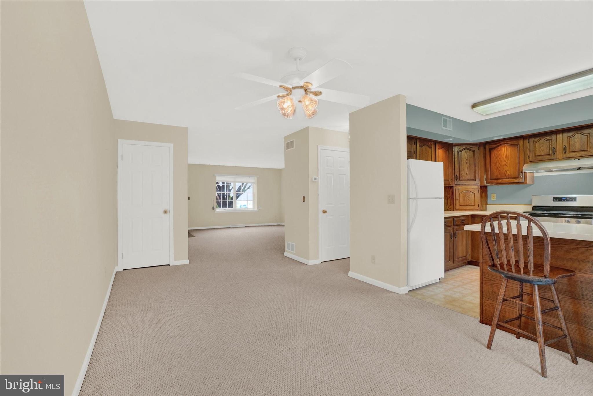 908 Chambers Ridge, Unit 908 York, PA 17402 - Photo 8 of 26 Gallery Image 8
