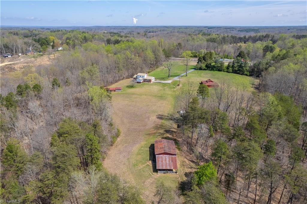 6700 Walnut Cove Road Walkertown, NC 27051 - Photo 4 of 50 Gallery Image 4