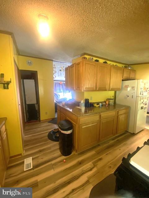 2265 Mt Hope Road Fairfield, PA 17320 - Photo 9 of 19 A lot of counter space!